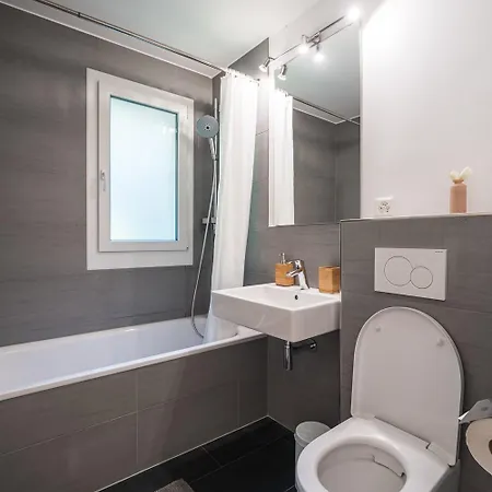 Baseliving - St Jakob, Near Esc - Bahnhof Sbb Apartment *